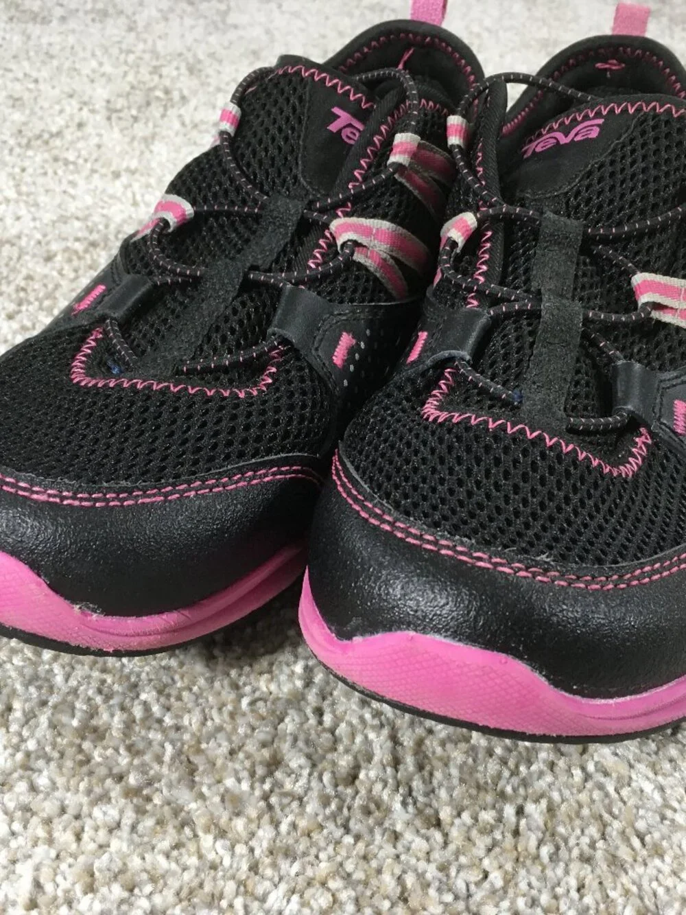 Teva 'Scamper' Water Shoes Kids Girls Size 5 EUR 37 Black Pink